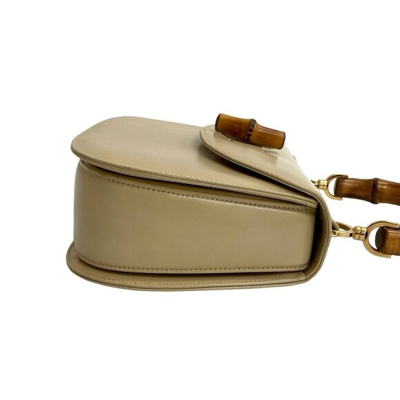 GUCCI Cream Leather Bamboo Bag - Picture 6 of 10